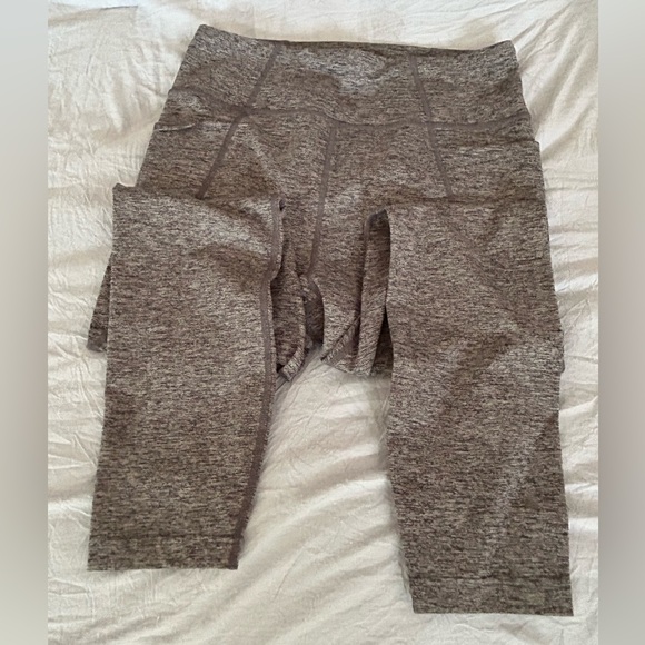 3 Women’s leggings size Medium - Picture 2 of 10